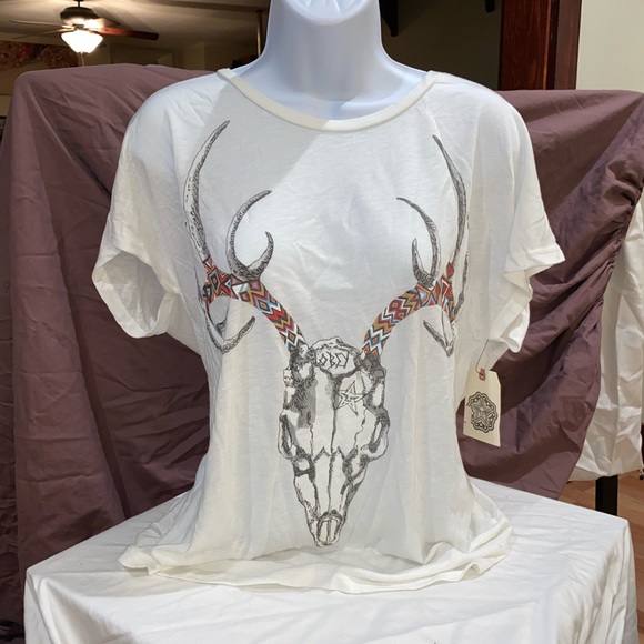 Flowy Southwestern-Inspired Obey Tee - Picture 1 of 4